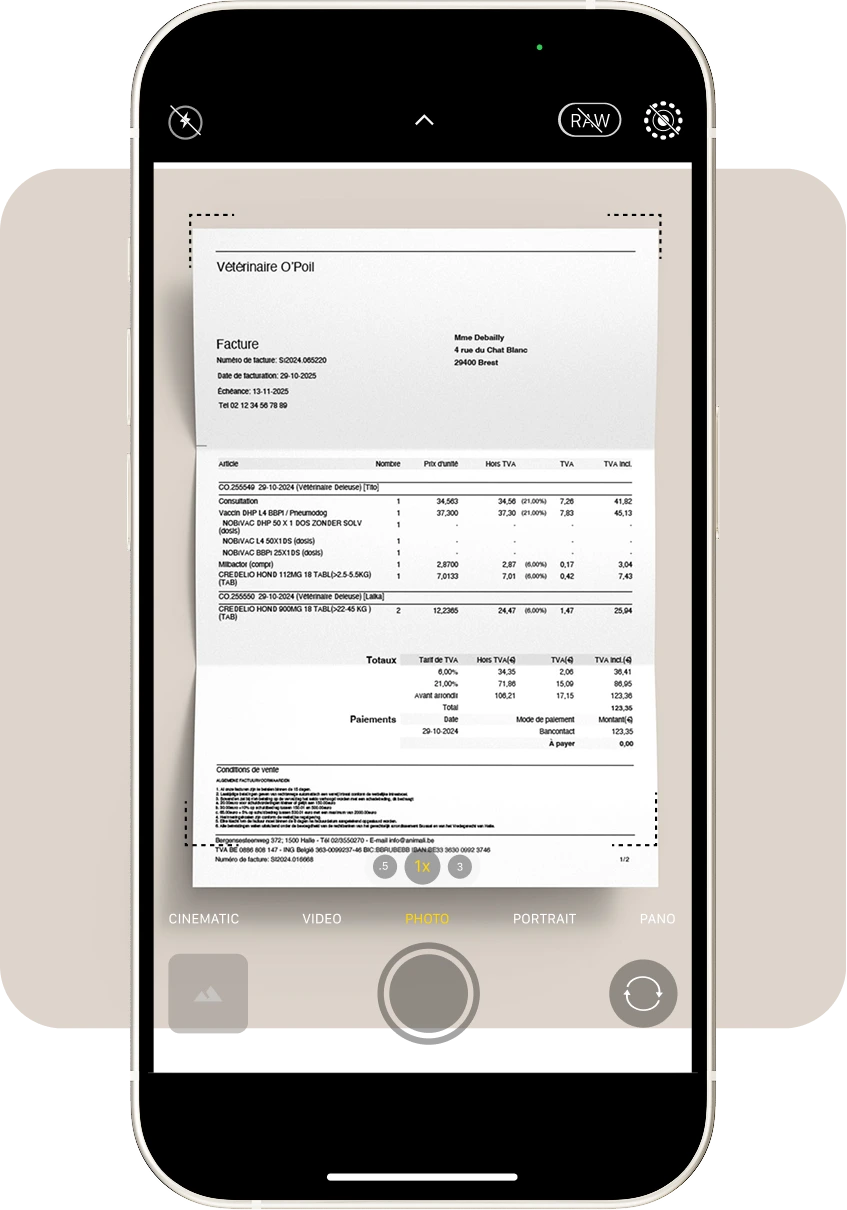 Illustration application Assur O'Poil sur un mobile
